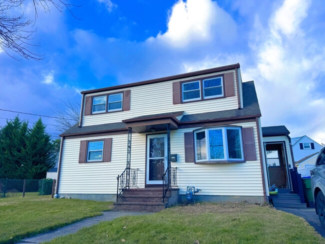 Photo - 3 Seymour Ave