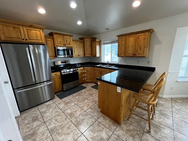 Photo - 1007 W 1500 S