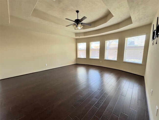 Photo - 179 Hearthshire Cir