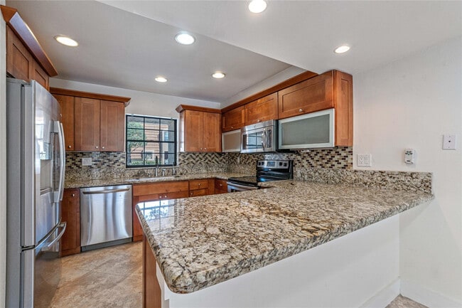 Photo - 167 NW 115th Terrace