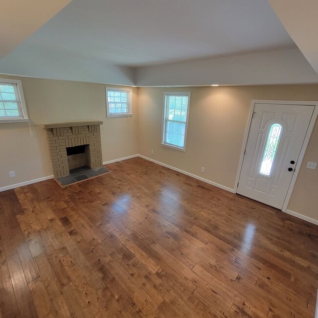 Photo - 4/2 Bungalow in Algood City Limits