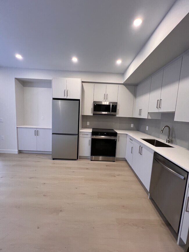 Photo - 79 Marquette Ave