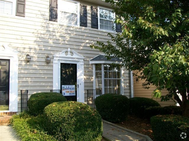 Building Photo - 2213 Stonecutter Dr Rental