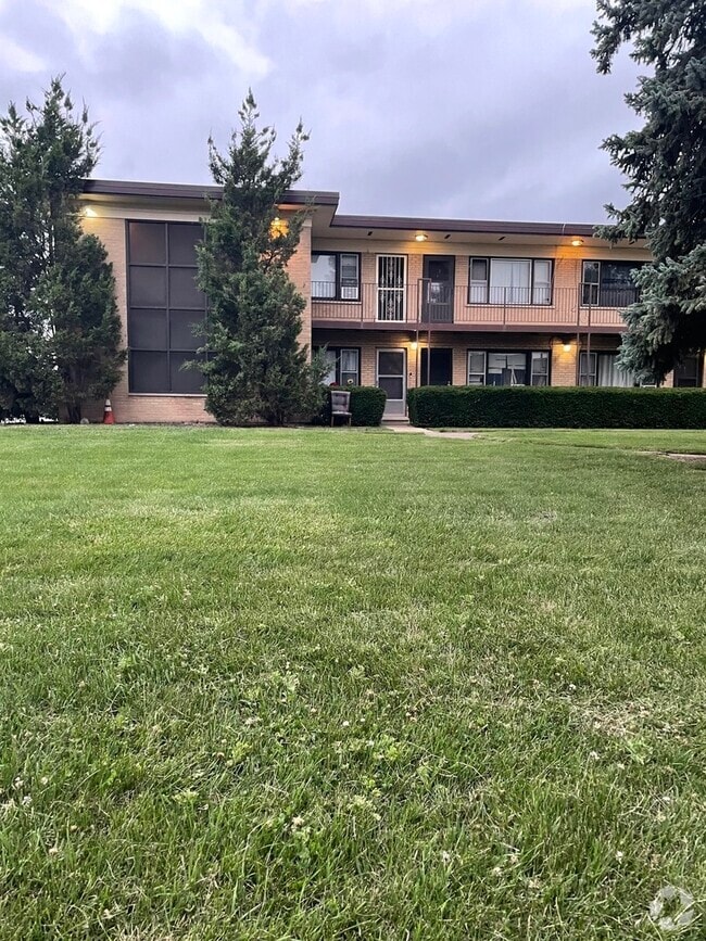 Building Photo - 34 N King Arthur Ct Unit 11 Rental