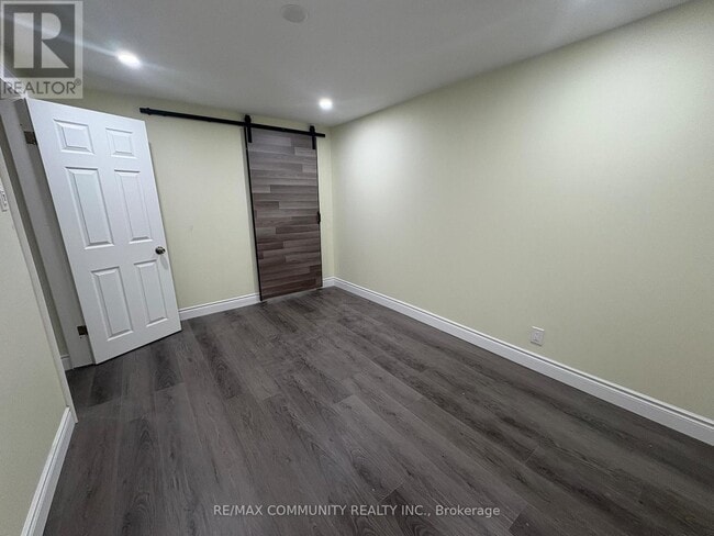 Photo - 117 Millhouse Crescent