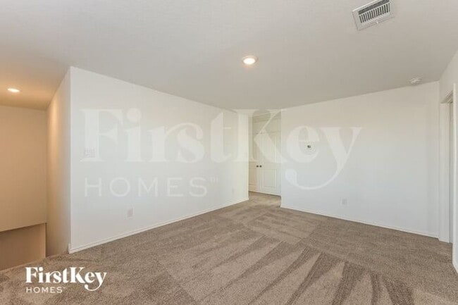 Photo - 5339 Devils Rdg