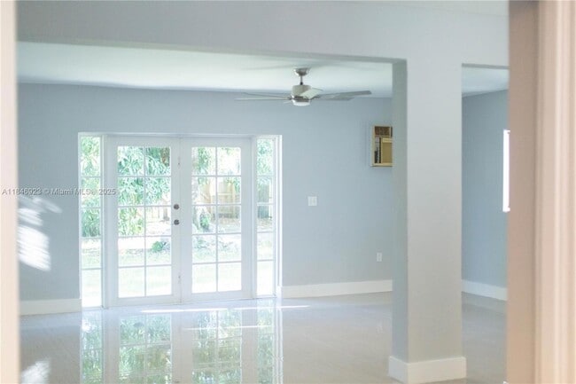 Building Photo - 624 Westward Dr