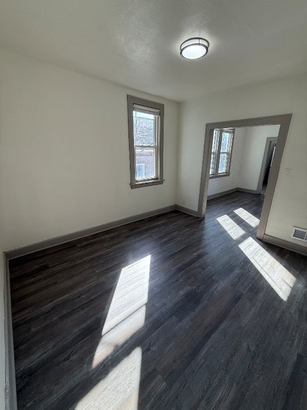 Photo - 1342 W 69th St Unit 4