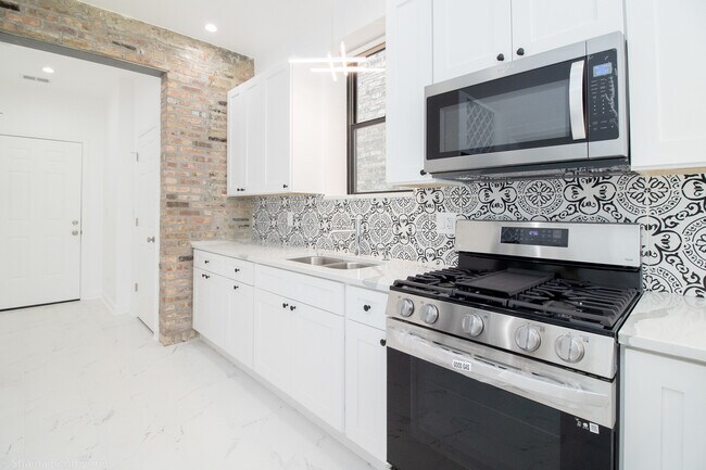 Photo - 1101 N Christiana Ave