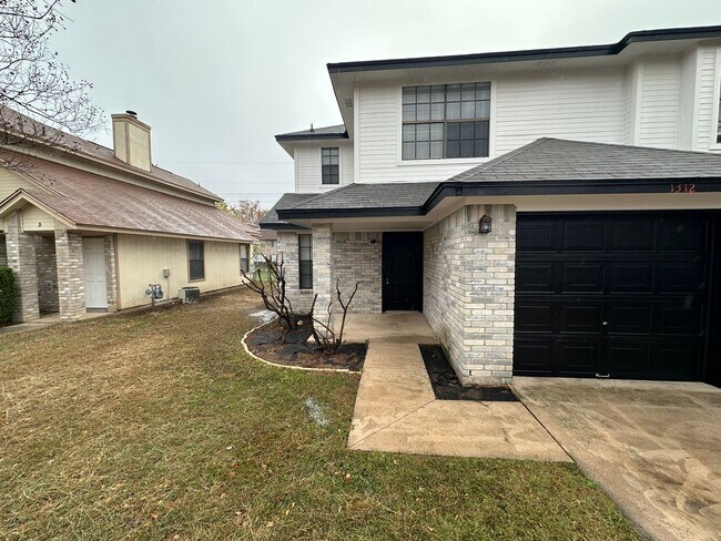 Building Photo - 1312 Opal Rd Unit A