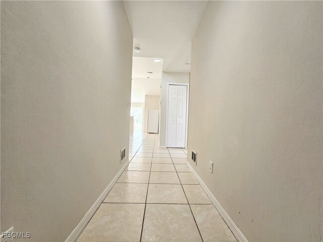 Photo - 124 Ivan Ave S