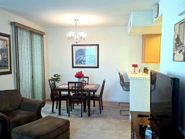 684 Modern Ice Dr Unit Room B