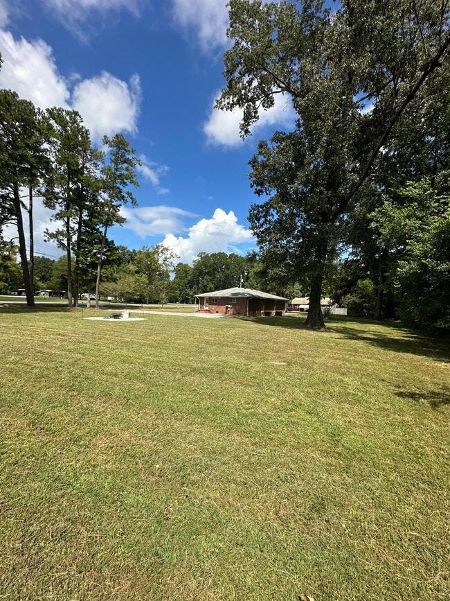 1512 Happy Valley Rd Unit B