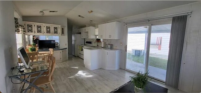 Photo - Cozy 1 bedroom furnished in Resort Style Community