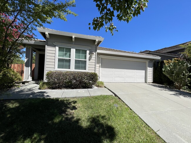 Building Photo - 3870 Graham Island Rd