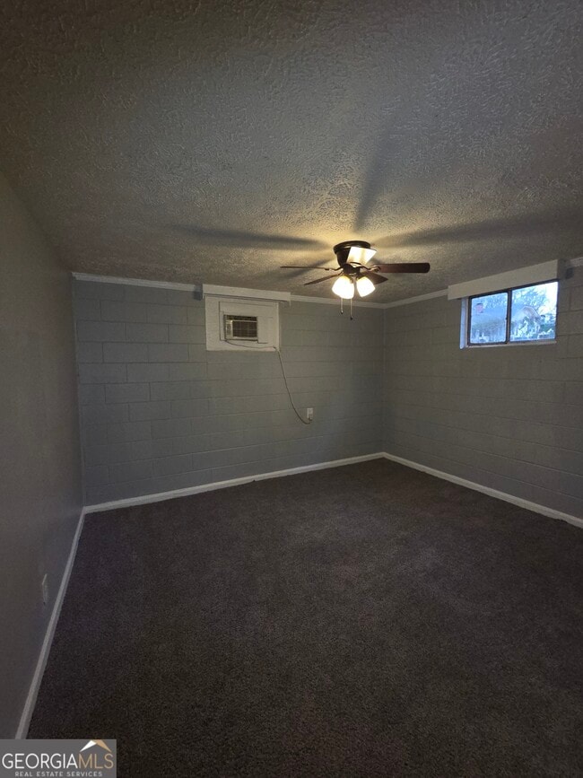 Photo - 928 Hamilton Blvd