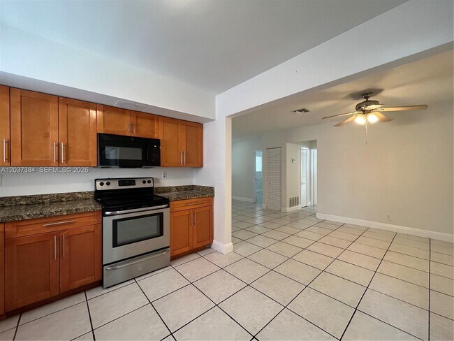 Photo - 240 NW 48th Ct