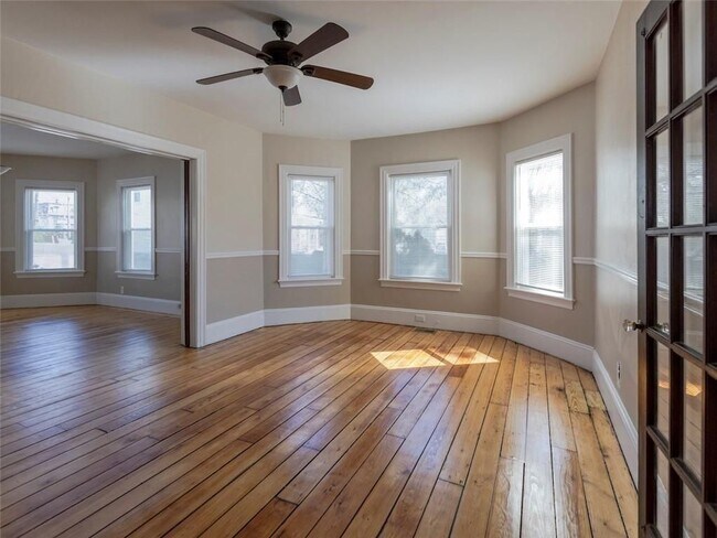 18 Meader St Unit 1