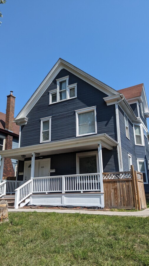 Photo - 2222 Emerson Ave N Unit 2