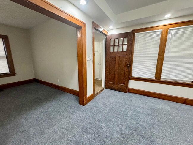 Photo - 1118 Ardmore Ave SW