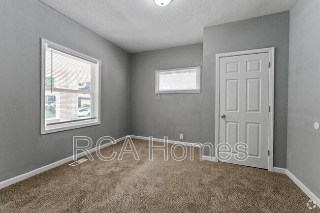 Building Photo - 2165 N Dexter St Rental