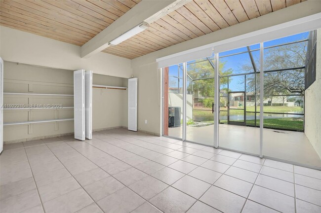 Building Photo - 7601 SW 105th Ave
