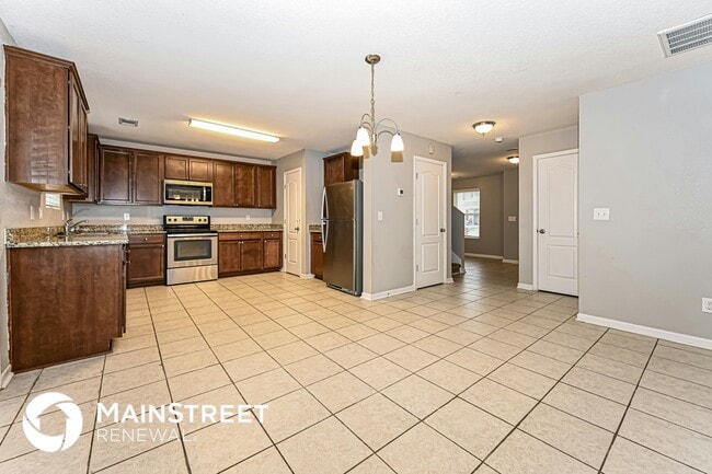 Photo - 2509 Queen Bee Dr