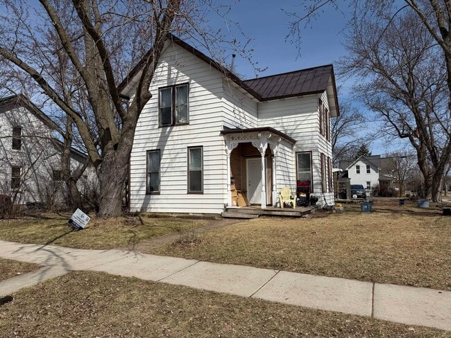 Building Photo - 105 N State St Unit 1