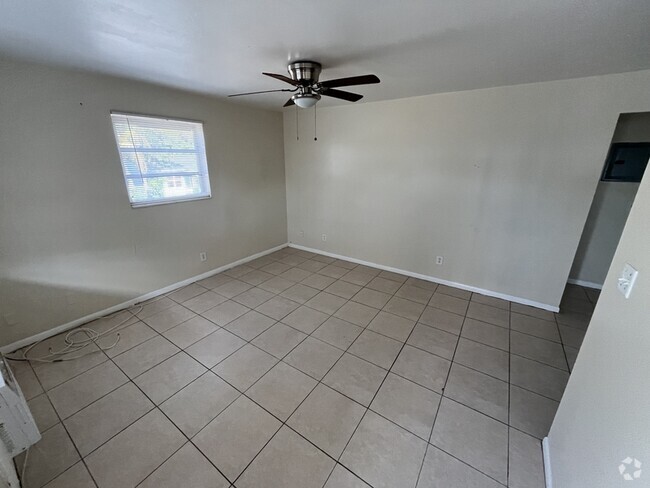 Building Photo - 1502 N Federal Hwy Unit 5 Rental