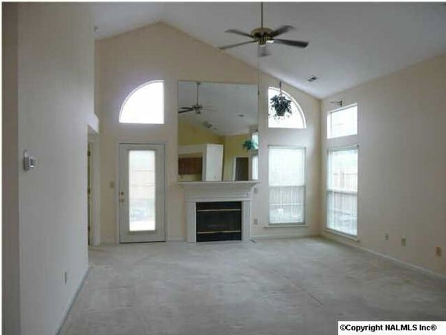 Photo - 214 Millstone Ln