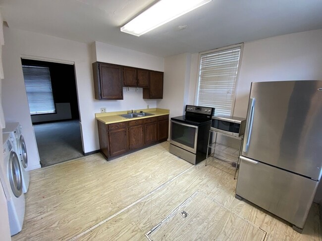 Photo - E Livingston Ave 221-223 GVTH Unit 223