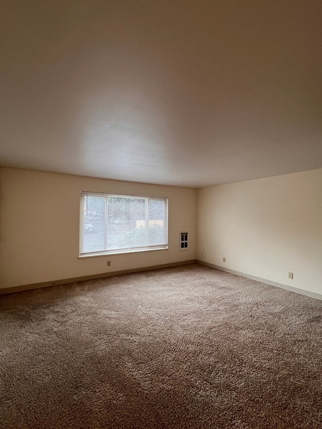 Photo - Lake City Apartments