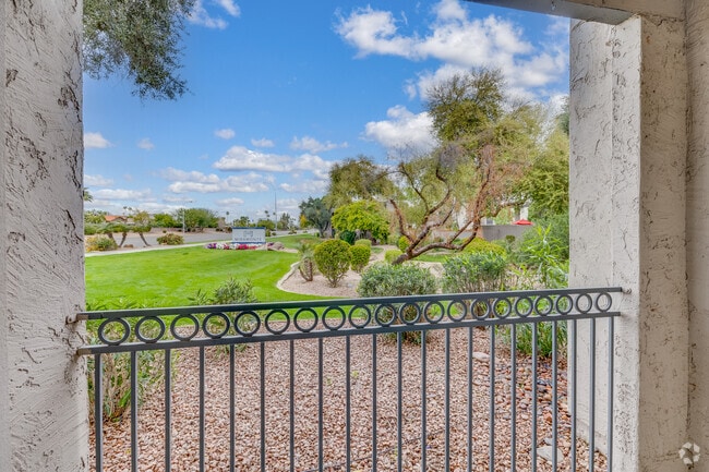 1BR, 1BA - 679SF - Patio - Miramonte
