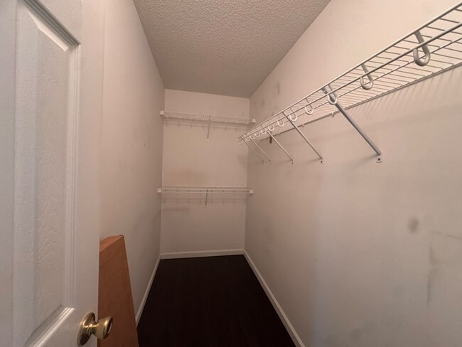 Photo - 547 Lockwood Dr