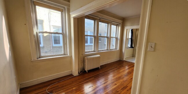 Photo - 1637 Commonwealth Ave