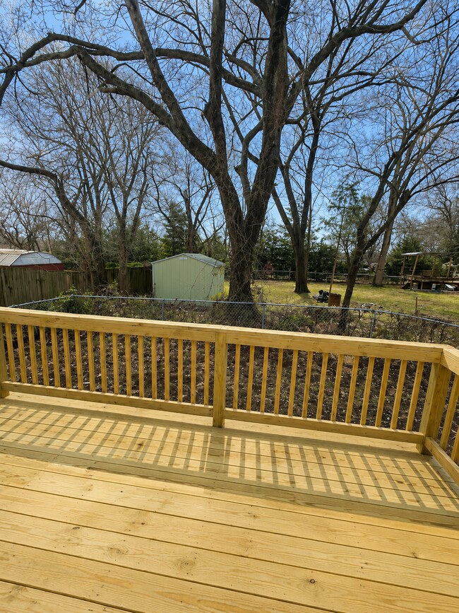 Photo - 7985 Antioch Rd