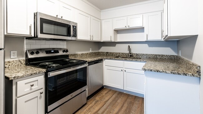 3807 Newhaven Dr Unit 1