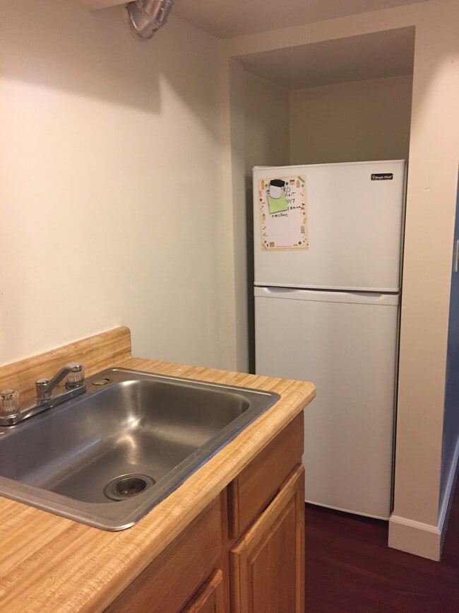 Photo - 369 Winchester St