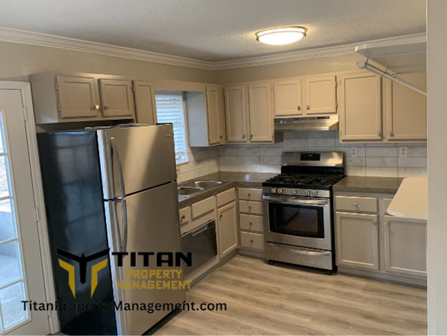 Photo - Cute Updated Townhouse! Unit 2023 Sagecrest St. Apt C