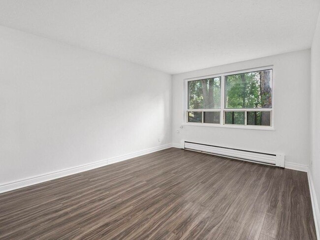 Photo - 250 Frederick St