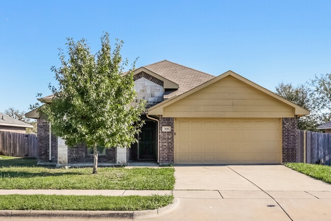 Photo - 930 Haley Dr