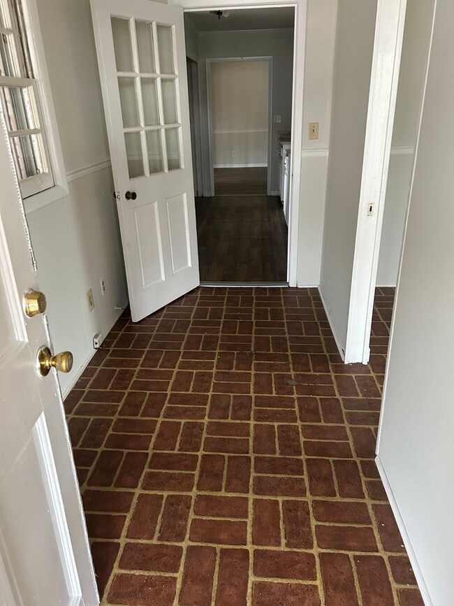 Photo - 321 Soperton Ave