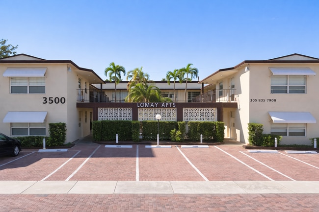 Building Photo - 3500 Jackson St Hollywood, FL 33021