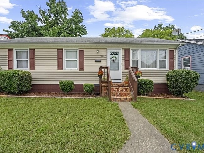 Photo - 2209 Wright Ave