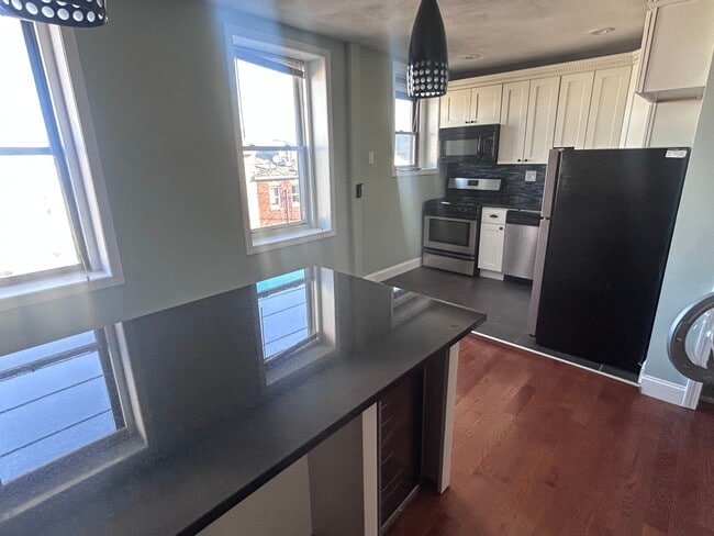 Photo - 349 Sumner St Unit 3