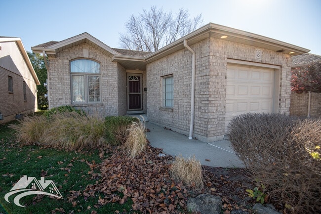 Building Photo - 8 McIntosh Ave