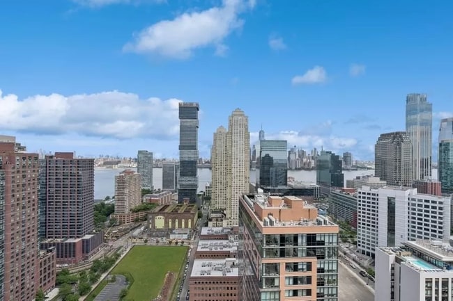 Photo - 155 Bay St Unit 1706