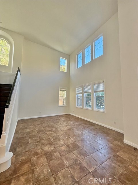 Photo - 16 Foxtail Ct