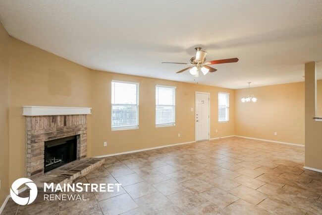 Photo - 3124 Crimson Clover Dr