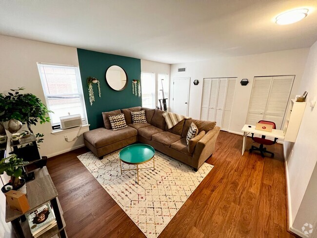 Building Photo - 51 1/2 Willard Street #A Unit 51 1/2 Willard Street #A Rental